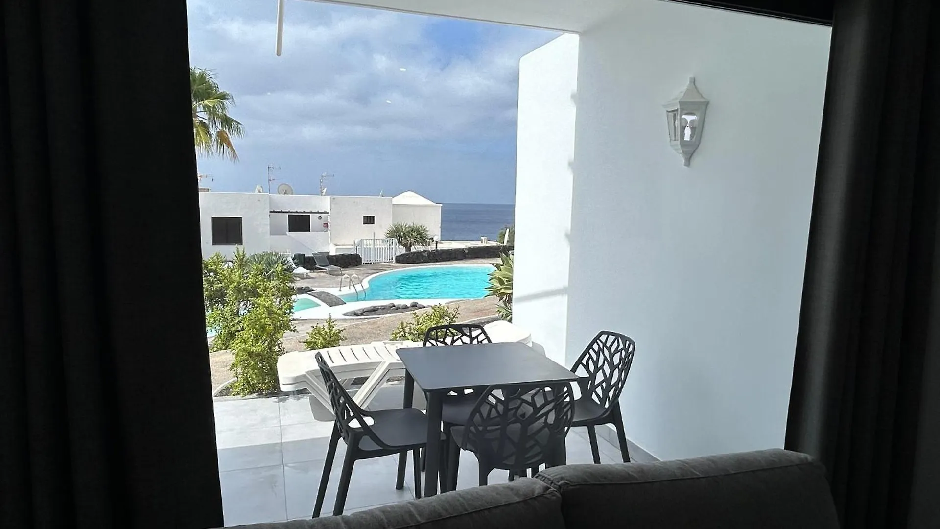 Stunning 2 Bedroom Seafront Apartment Puerto del Carmen   Puerto del Carmen (Lanzarote)